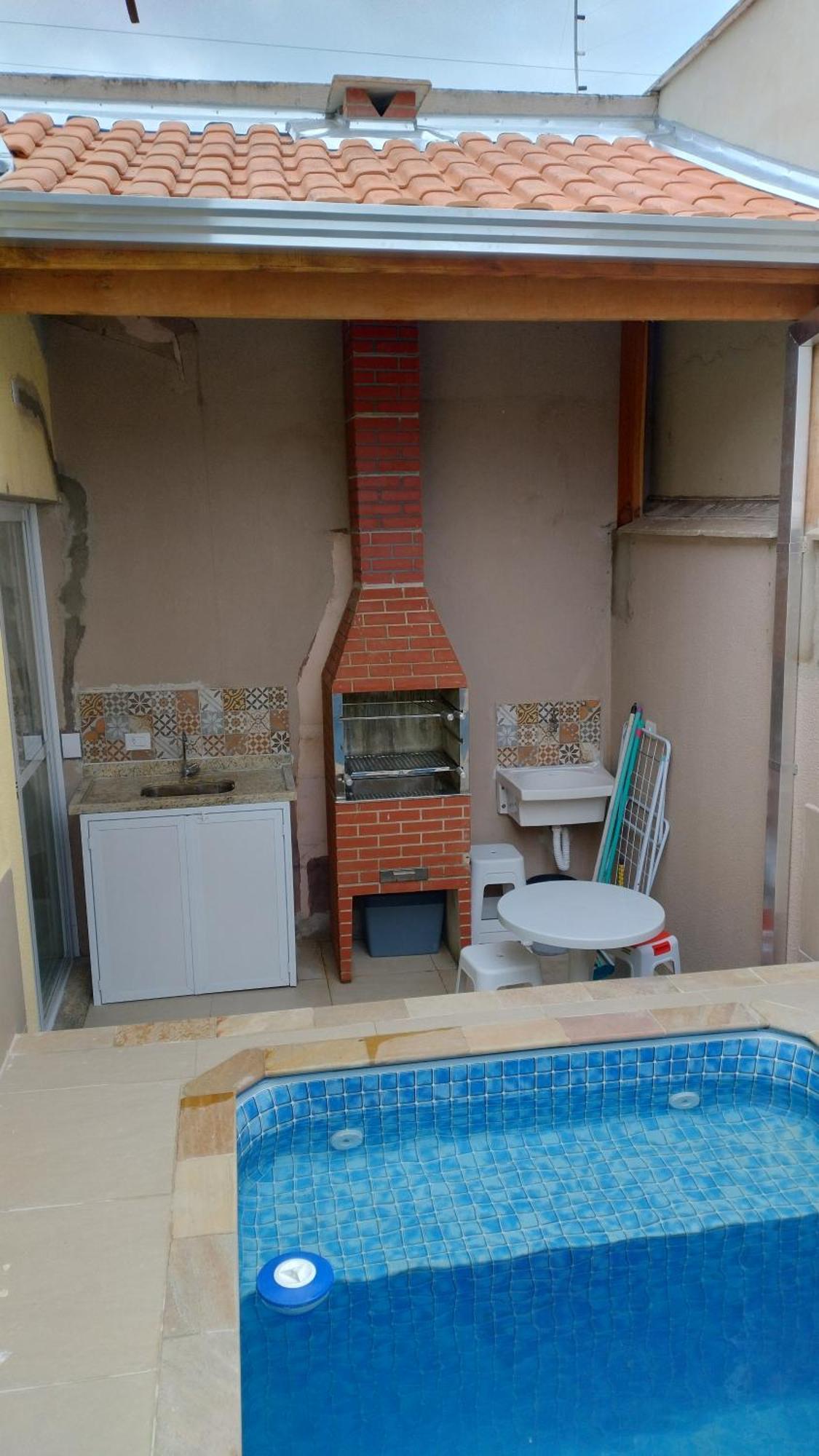 Linda Casa De Pe Na Areia